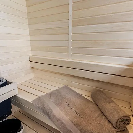 Visignano With Private Pool, Bbq And Jacuzzi Strpacici