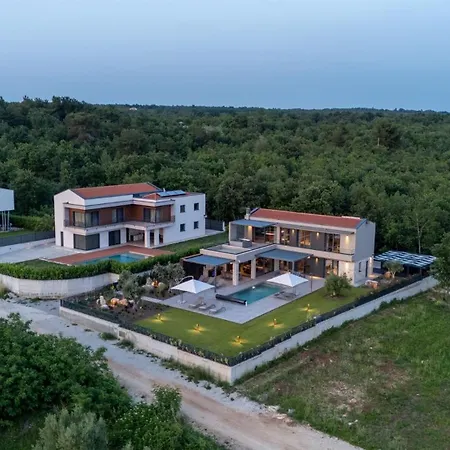 Visignano With Private Pool, Bbq And Jacuzzi *